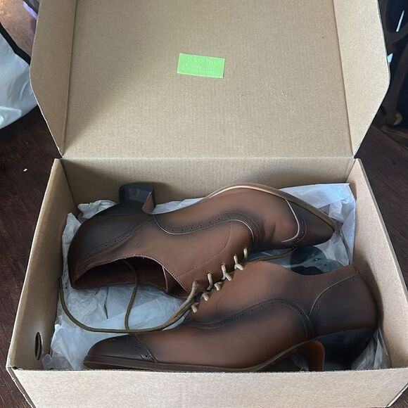 NIB American Dutchess Londoner Edwardian Oxford heels - Picture 2 of 9